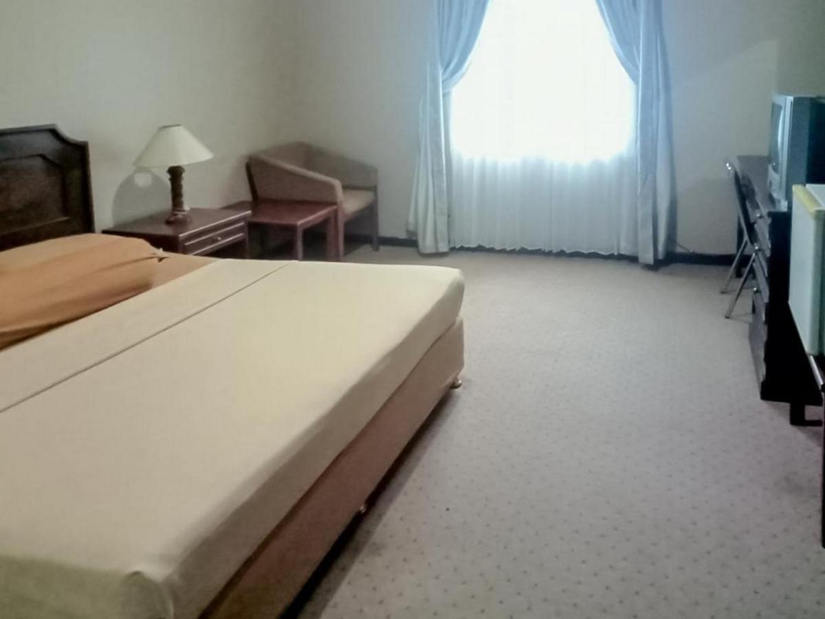 Hotel Indiana Syariah Mitra Reddoorz Tanjung  Exterior foto