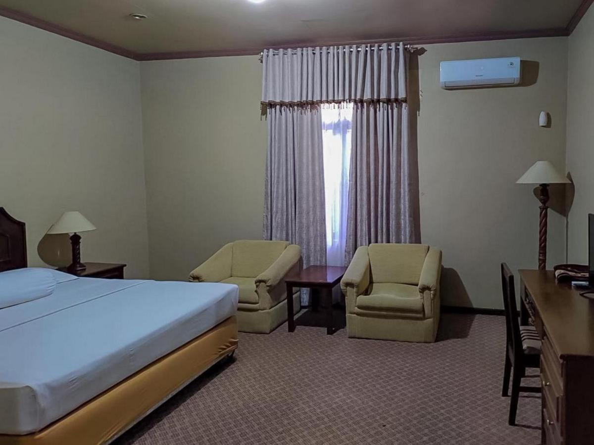 Hotel Indiana Syariah Mitra Reddoorz Tanjung  Exterior foto
